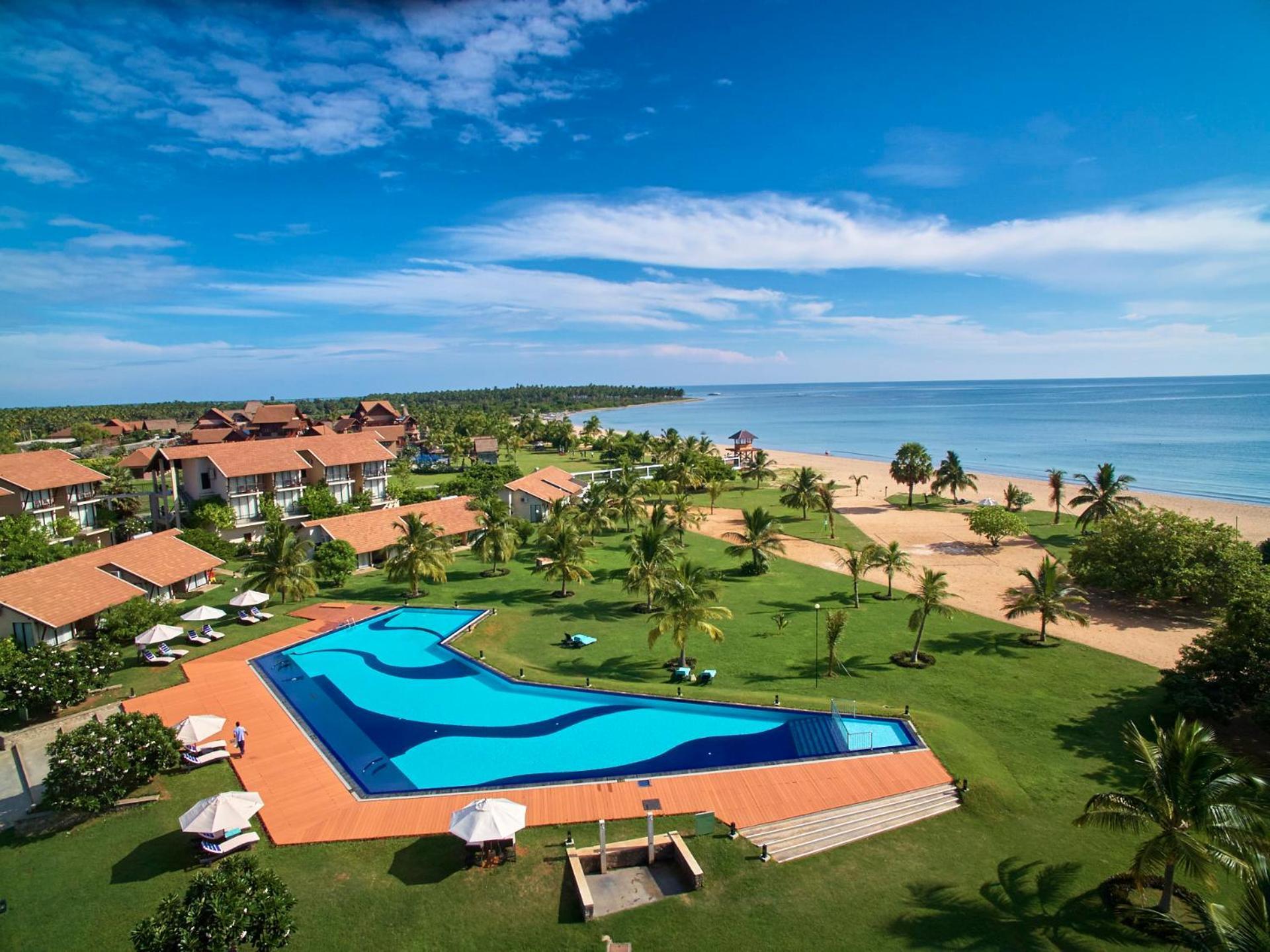 The Calm Resort & Spa Passikudah Buitenkant foto