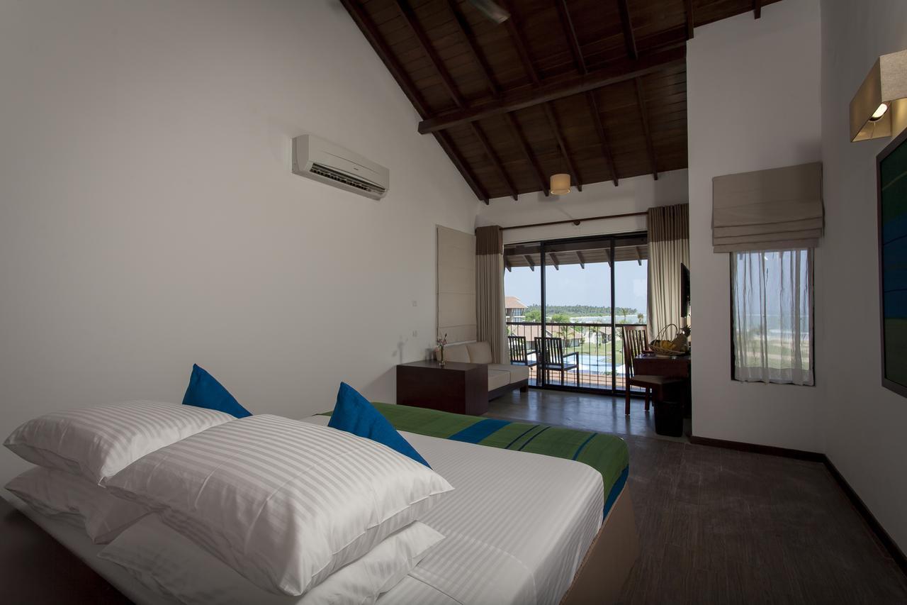 The Calm Resort & Spa Passikudah Buitenkant foto