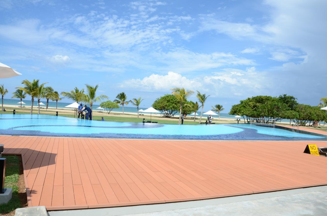 The Calm Resort & Spa Passikudah Buitenkant foto