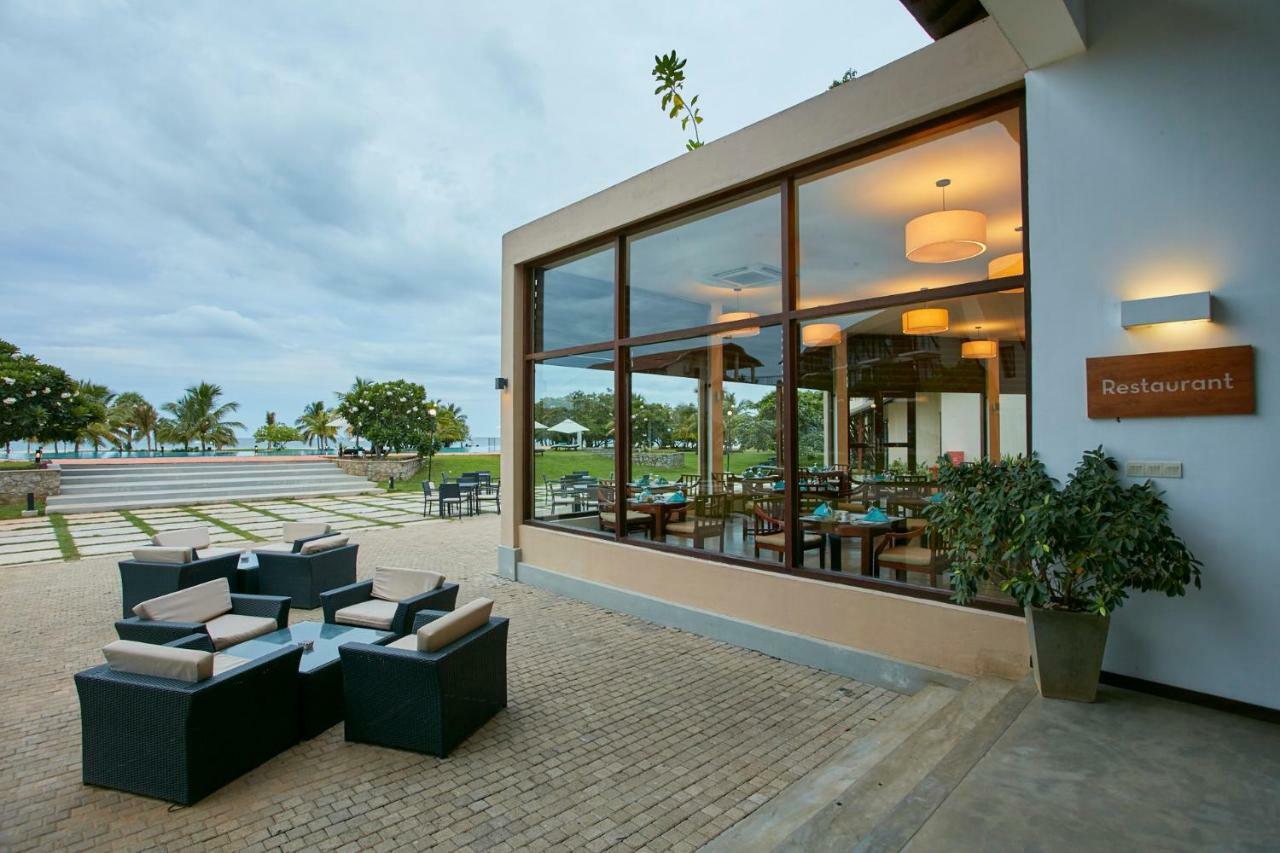 The Calm Resort & Spa Passikudah Buitenkant foto